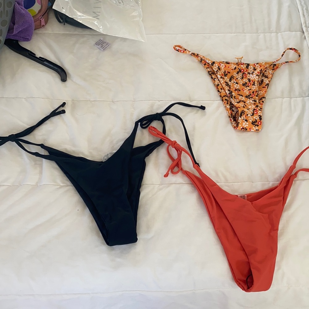 Bikini bottoms